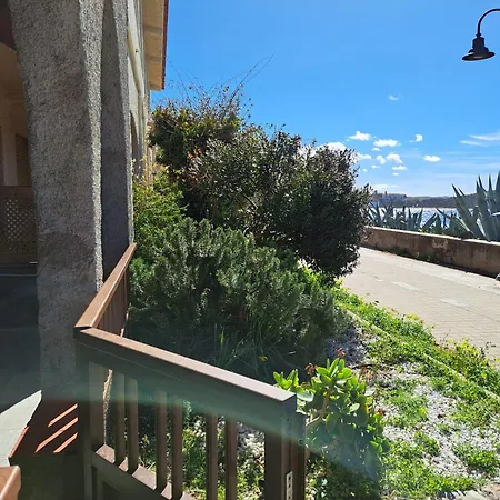 Lungomare Chess Lägenhet *