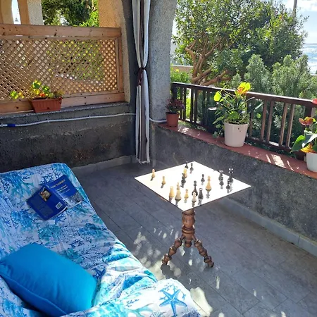 Lungomare Chess Lägenhet *